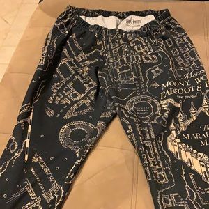 Harry Potter leggings Torrid